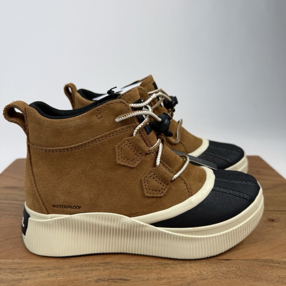 New Big Kids Sorel Youth Out N About IV Classic Suede Waterproof Boots Size 4 Y